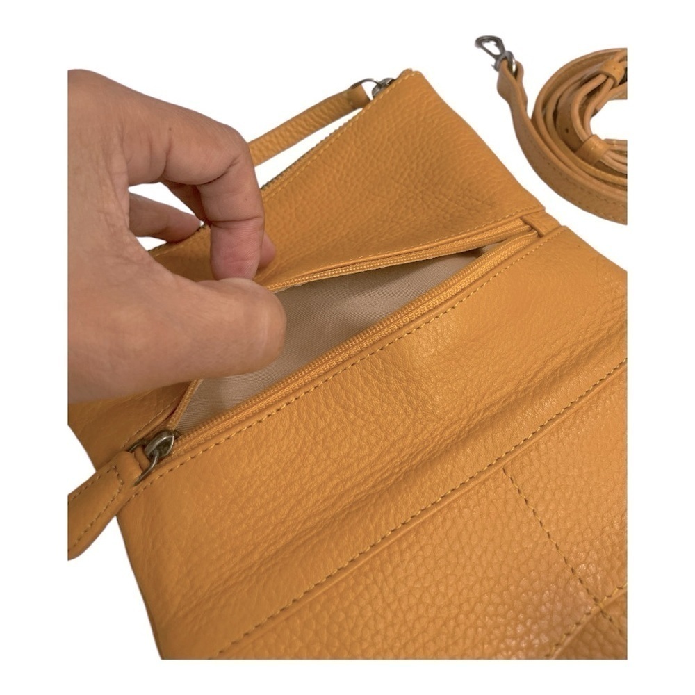 LUCKY BRAND Leather
Shoulder Purse Excellent
Condition Warm Squash Color - Picture 5 of 11